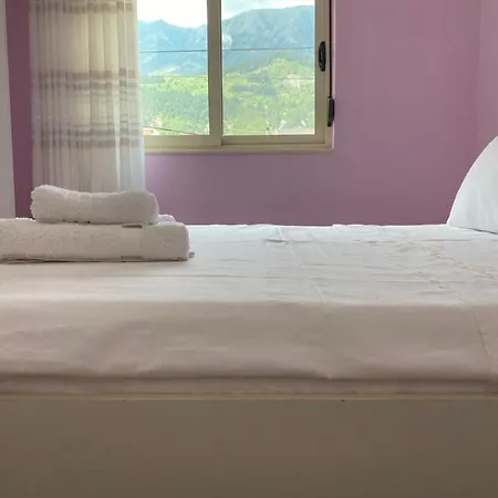 Dhimitrulla & Irini Apartment Përmet